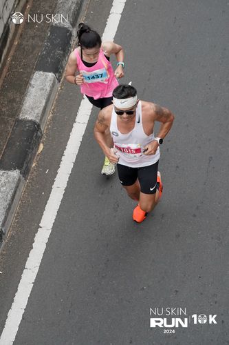 Race photo from Nu Skin Run 10K