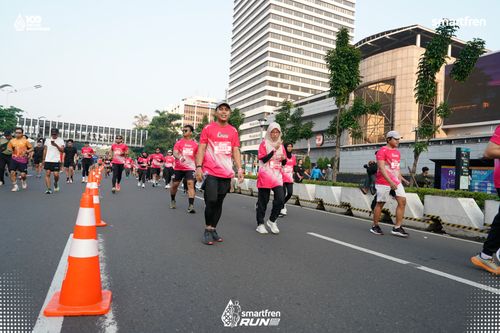Race photo from Smartfren Run 2025 