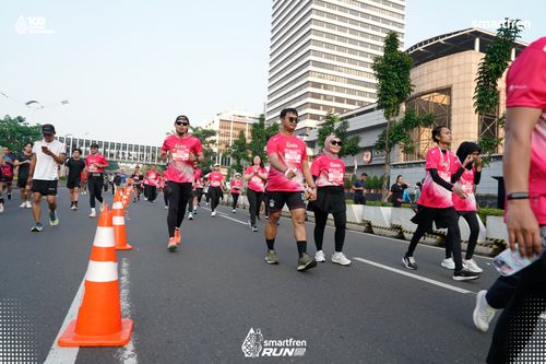 Race photo from Smartfren Run 2025 