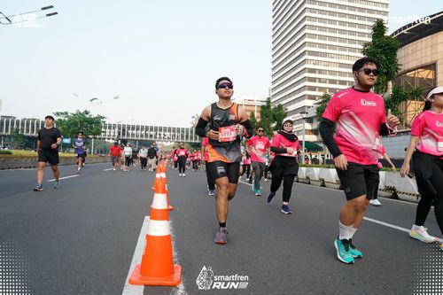 Race photo from Smartfren Run 2025 