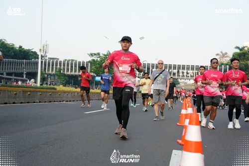 Race photo from Smartfren Run 2025 