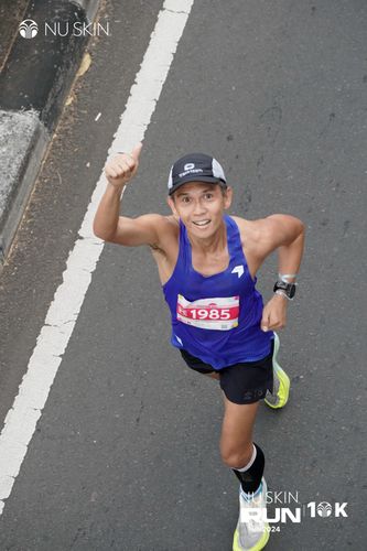 Race photo from Nu Skin Run 10K