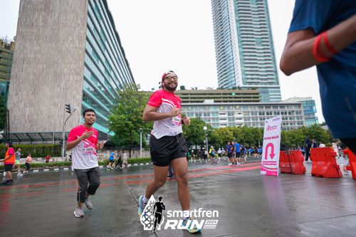 Race photo from Smartfren Run 2024
