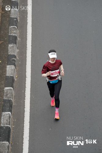 Race photo from Nu Skin Run 10K