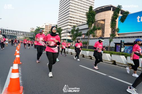 Race photo from Smartfren Run 2025 