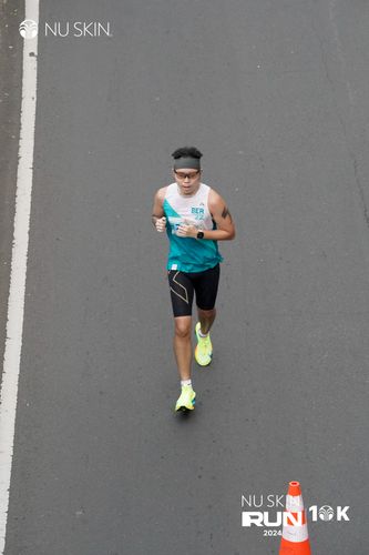 Race photo from Nu Skin Run 10K