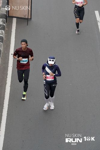 Race photo from Nu Skin Run 10K