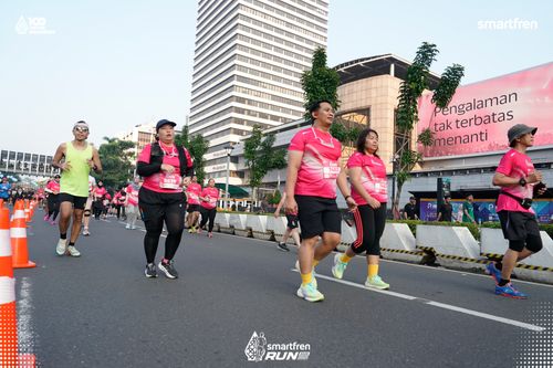 Race photo from Smartfren Run 2025 