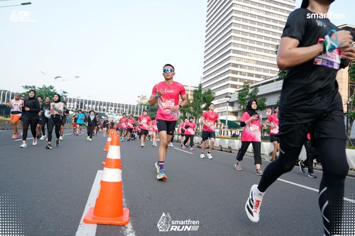 Race photo from Smartfren Run 2025 