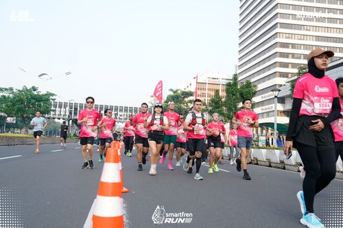 Race photo from Smartfren Run 2025 