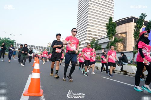 Race photo from Smartfren Run 2025 
