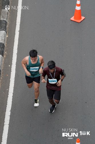 Race photo from Nu Skin Run 10K