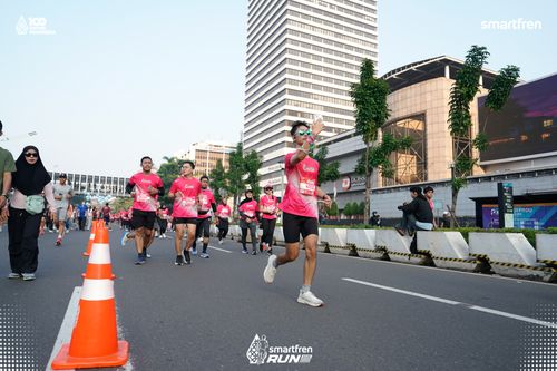 Race photo from Smartfren Run 2025 