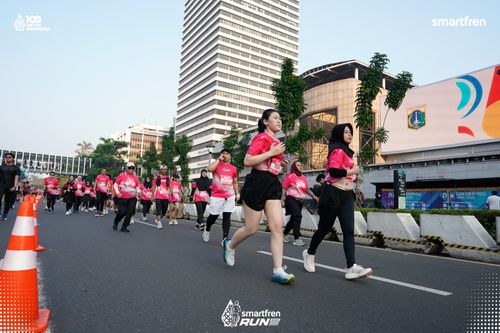 Race photo from Smartfren Run 2025 