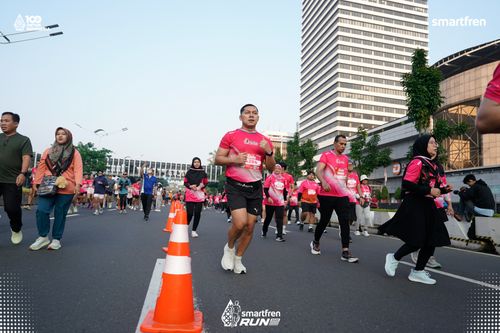 Race photo from Smartfren Run 2025 