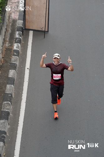 Race photo from Nu Skin Run 10K
