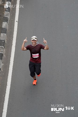Race photo from Nu Skin Run 10K