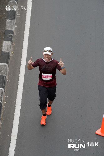 Race photo from Nu Skin Run 10K