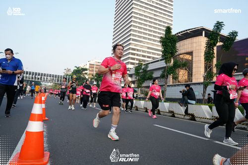 Race photo from Smartfren Run 2025 