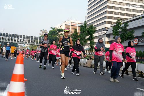 Race photo from Smartfren Run 2025 