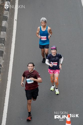 Race photo from Nu Skin Run 10K