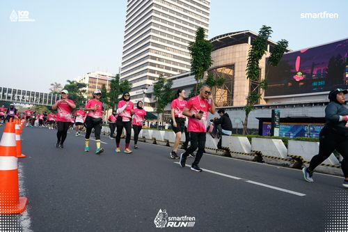 Race photo from Smartfren Run 2025 