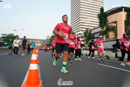 Race photo from Smartfren Run 2025 