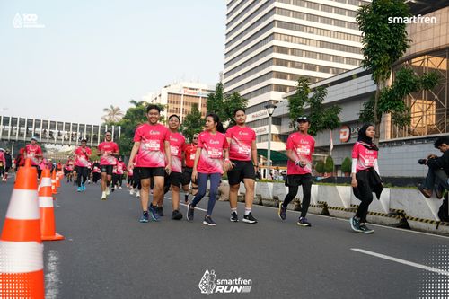 Race photo from Smartfren Run 2025 