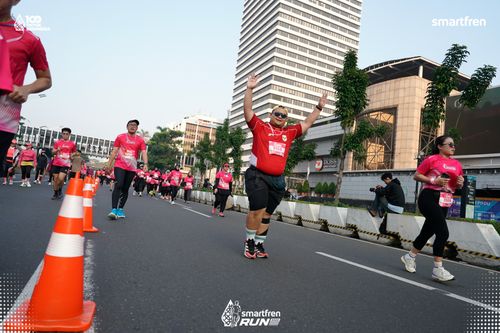 Race photo from Smartfren Run 2025 