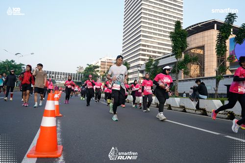 Race photo from Smartfren Run 2025 