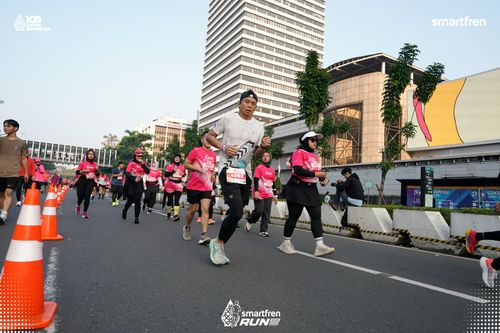 Race photo from Smartfren Run 2025 