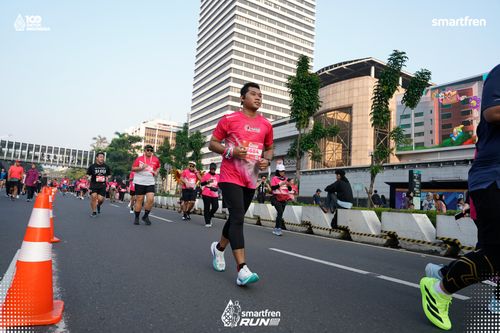 Race photo from Smartfren Run 2025 