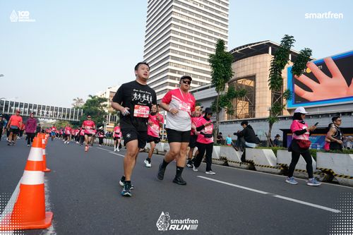 Race photo from Smartfren Run 2025 