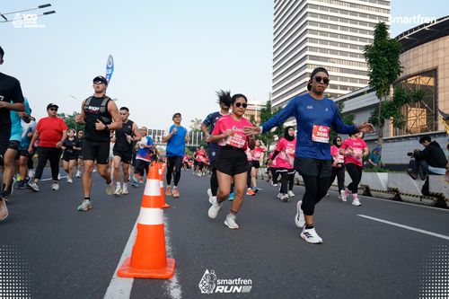 Race photo from Smartfren Run 2025 