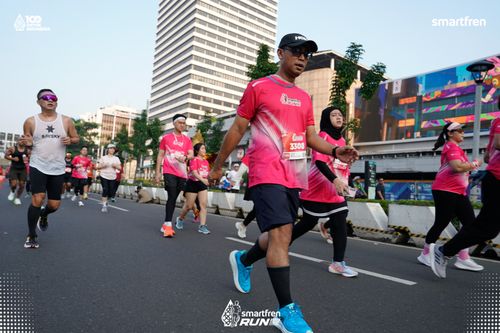 Race photo from Smartfren Run 2025 