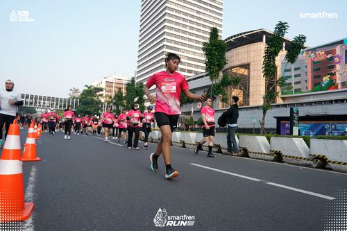 Race photo from Smartfren Run 2025 