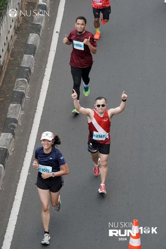 Race photo from Nu Skin Run 10K