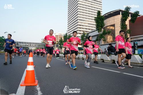 Race photo from Smartfren Run 2025 