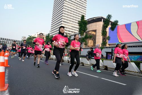 Race photo from Smartfren Run 2025 