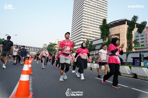 Race photo from Smartfren Run 2025 