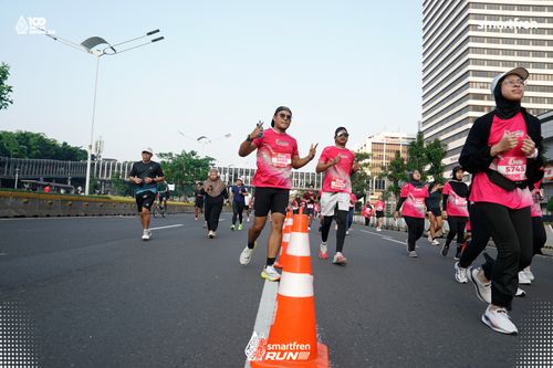 Race photo from Smartfren Run 2025 