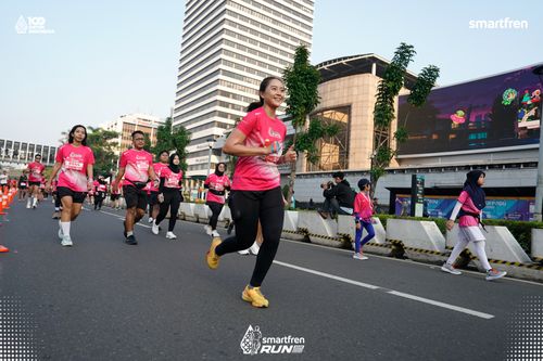 Race photo from Smartfren Run 2025 