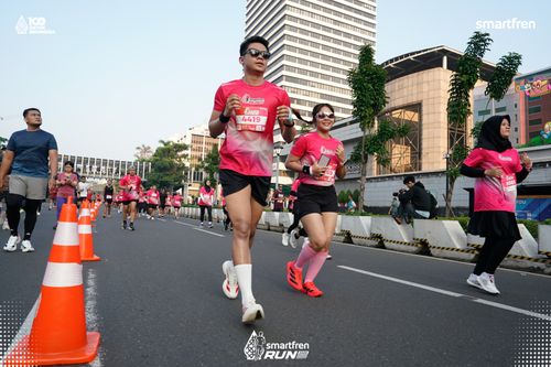 Race photo from Smartfren Run 2025 
