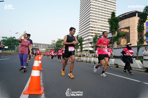 Race photo from Smartfren Run 2025 