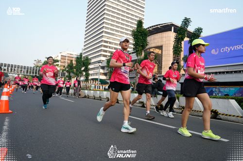 Race photo from Smartfren Run 2025 