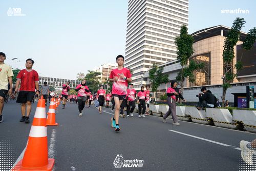 Race photo from Smartfren Run 2025 