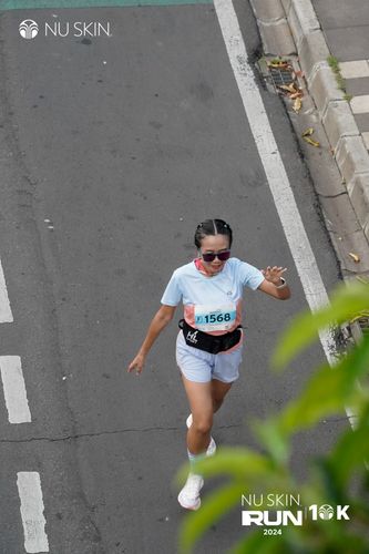 Race photo from Nu Skin Run 10K