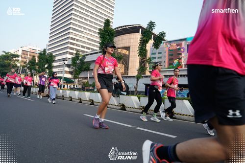 Race photo from Smartfren Run 2025 