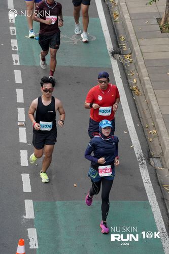 Race photo from Nu Skin Run 10K