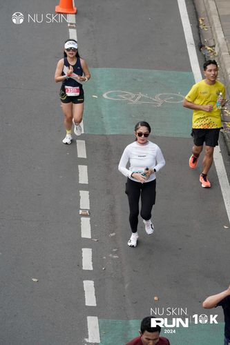 Race photo from Nu Skin Run 10K